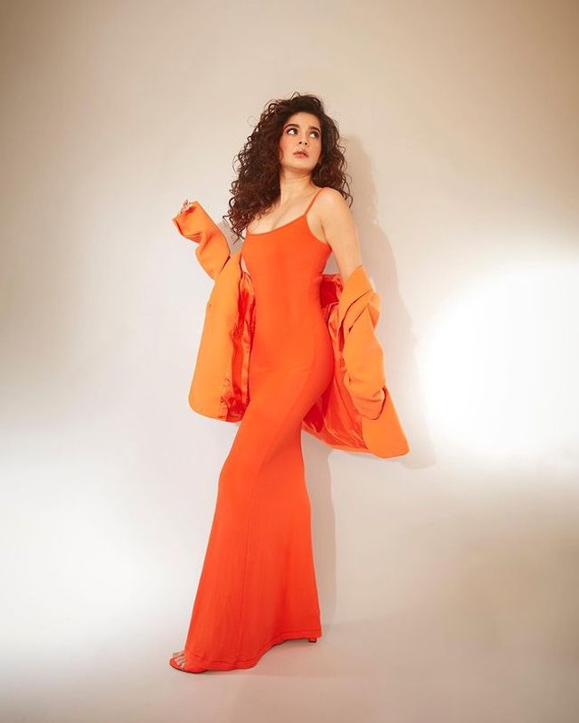 Staggering Pics Of Mithila Palkar In White